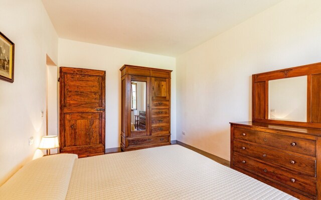 Montignano Trilo With Shared Pool