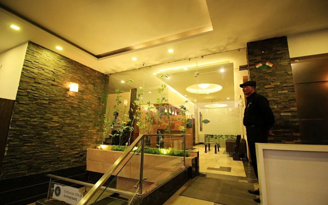Hotel Inderlok Ananta