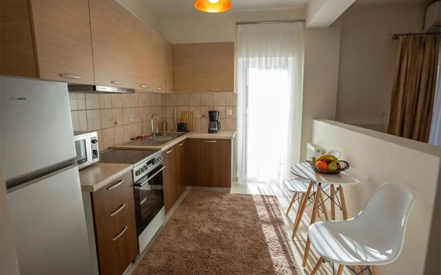 V Luxury Apartment 4