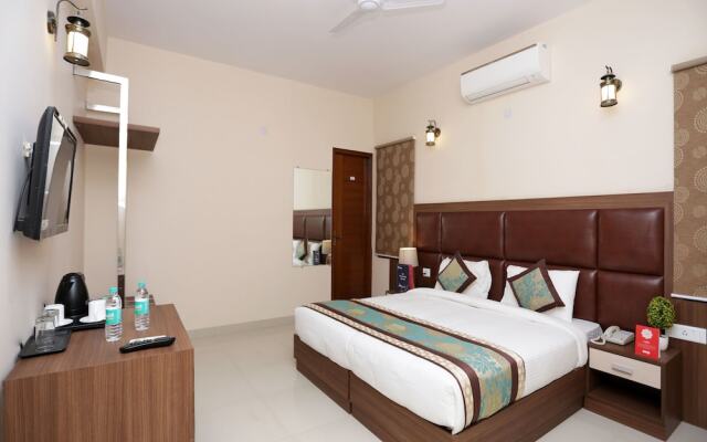 OYO 13435 Atithi Suites