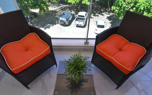 Rosil Place Aparthotel by the Beach
