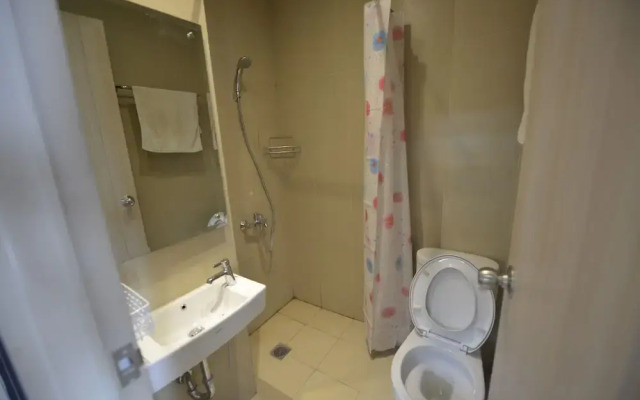 Clean & Compact Room at Elpis sun rise view