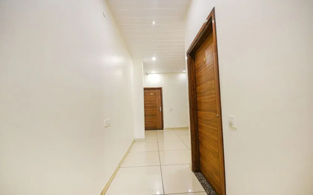 Fabhotel Savera Park
