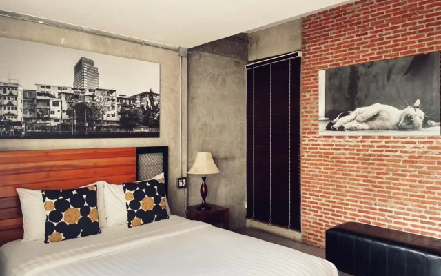 Yotaka The Hostel