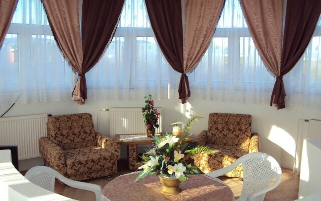 Garni Hotel Velický Zámoček