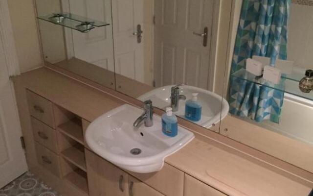 Beach Break Aberavon Holiday Home by the Sea