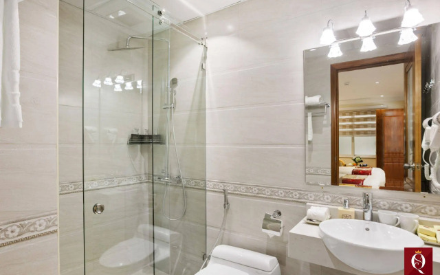 Silk Queen Grand Hotel