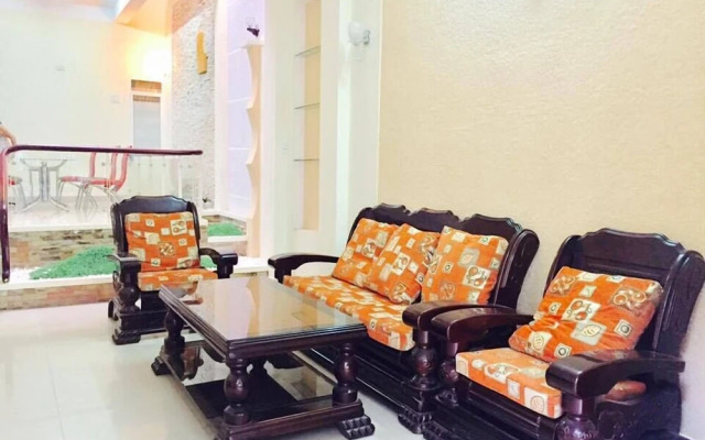 Mun House