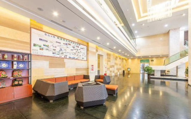 Diqiu Lvbaoshi Hotel