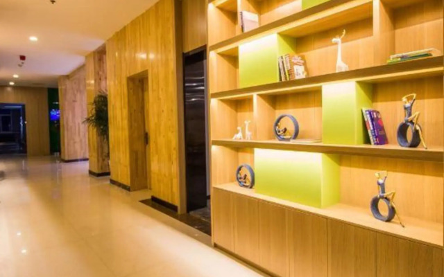 Yueweiman Hotel (Baoding High Speed Railway Station Hebei University)