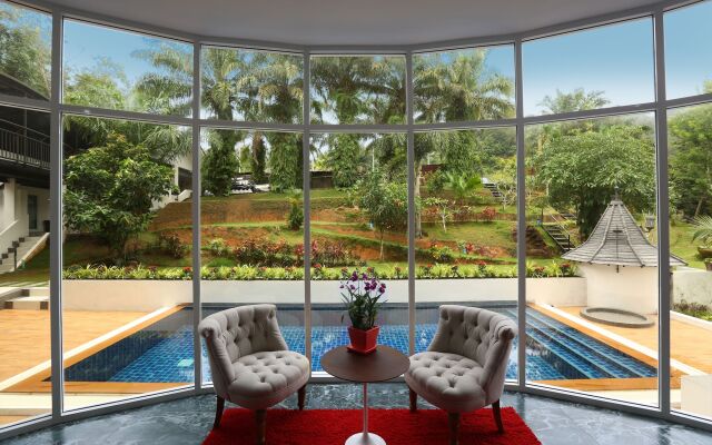 Villa Nap Dau 8 Bedrooms