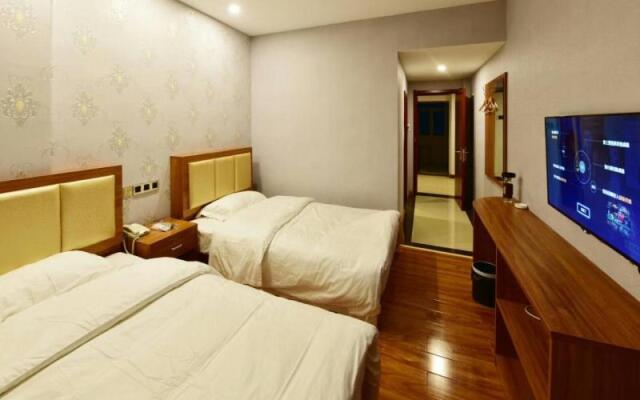 Shell Zhaozhong Ancient Street, Jinzhong County Railway Station Hotel