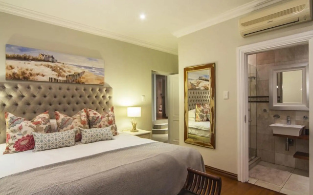 The Hamptons Guest House