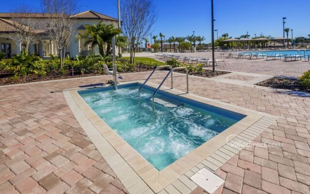 Empire of Champions by VillaDirect