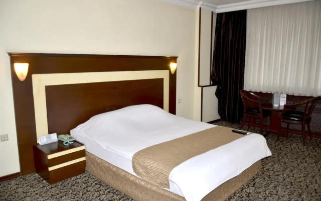 Hotel Tilmen
