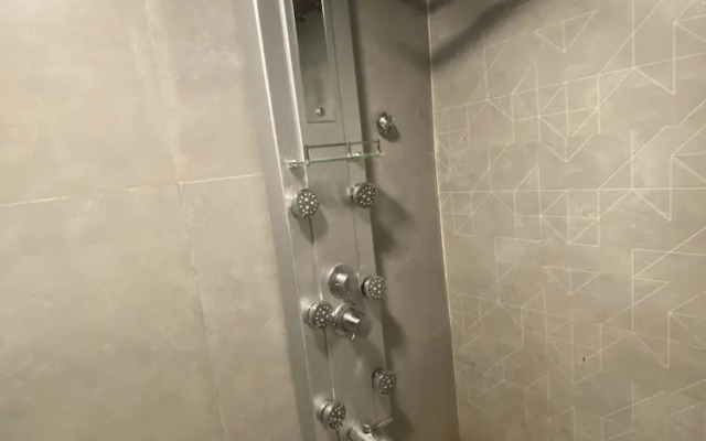Hotel B Town