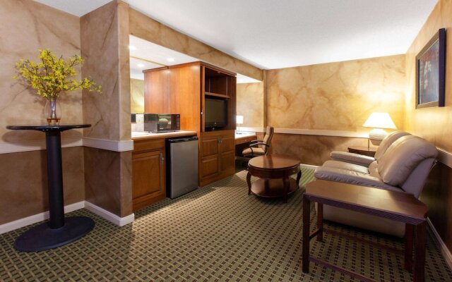 Baymont Inn and Suites by Wyndham Franklin, Indiana