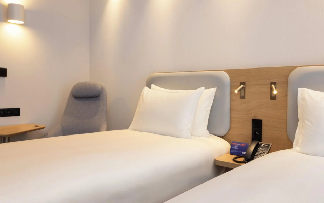 Holiday Inn Express Brussels Airport by IHG