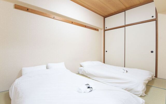 Meiwa Autowork BLD – Guest Rooms – Osaka