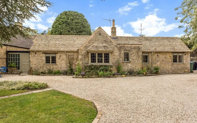 Scenic Family Home in Cotswolds