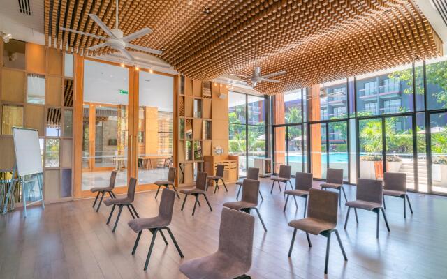 Holiday Inn Express Phuket Patong Beach Central by IHG
