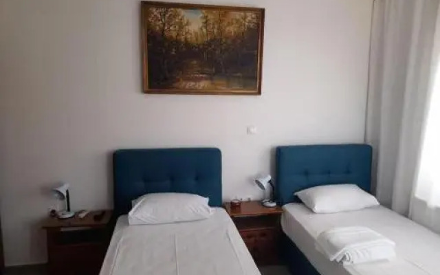Emmanuela Apartments