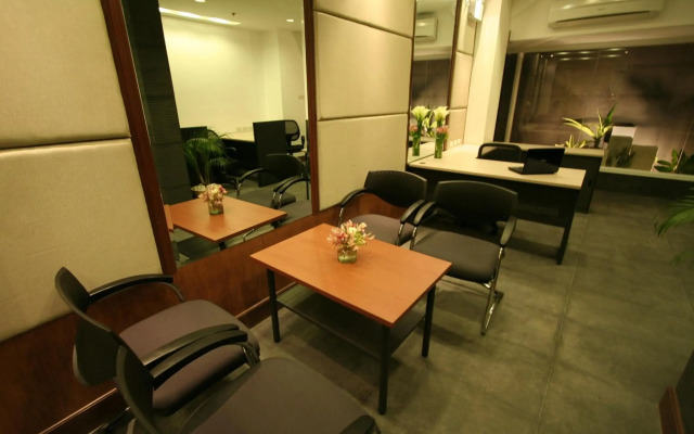 Hotel St Ellis