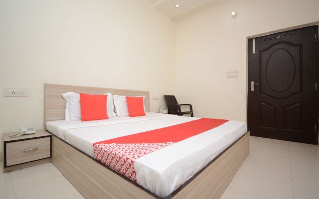 OYO 29034 Hotel Arora Inn