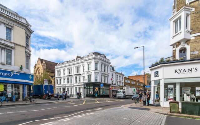 2 Bedroom Flat in West Kensington