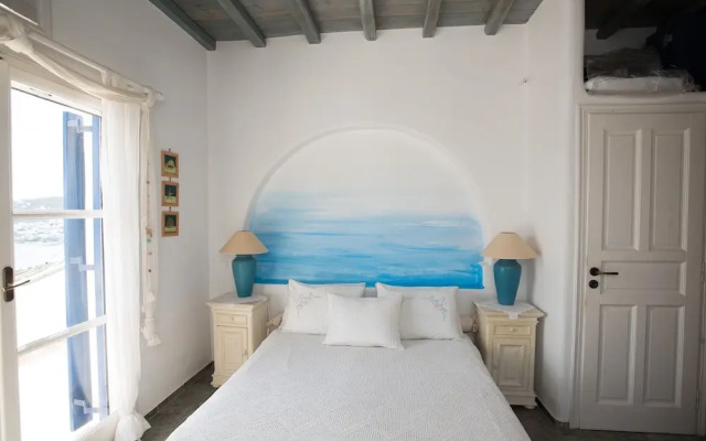 Anemoessa House