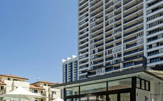 Ultra Broadbeach
