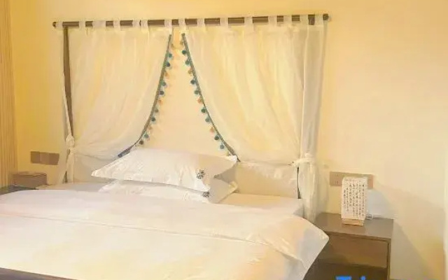 Xiangwang Homestay (Langzhong Ancient City Zhongtian Building)