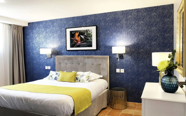 Hotel Les Suites - De Crécy