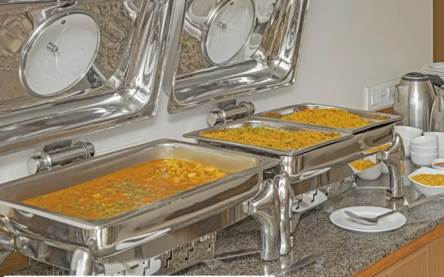 Itsy Hotels Vijaya Residency