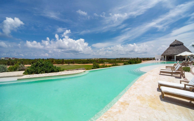 Xeliter Golden Bear Lodge, Cap Cana