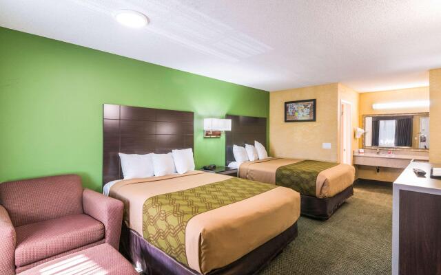 Econo Lodge Hesperia - Victorville I-15