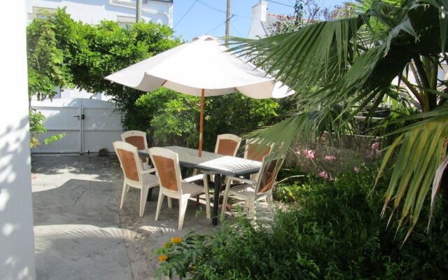 House With 4 Bedrooms in Guilvinec, With Wonderful City View and Enclo