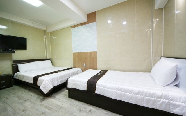 Guest House Myeongdong 2