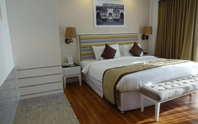 Amanora The Fern Pune, Series by Marriott