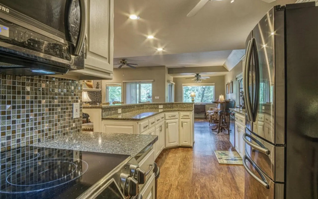 08203 - 3 Sierra Circle