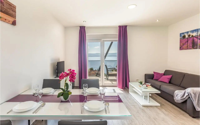 Two-Bedroom Apartment in Medici