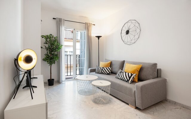 Alluring Apartment in Malaga Downtown