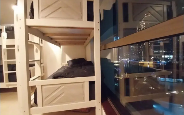 Urban Panda Hostel JBR Dubai