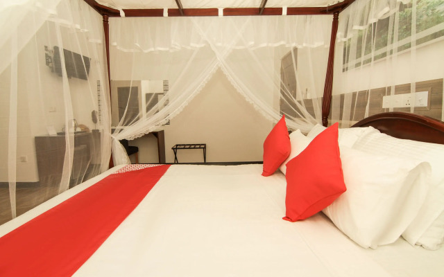 OYO 124 Clove Transit Hotel
