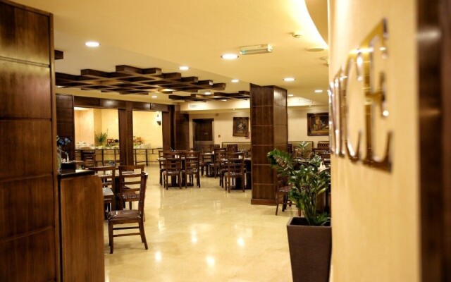 Al-Fanar Palace Hotel