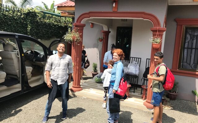 Savannah House - Hostel