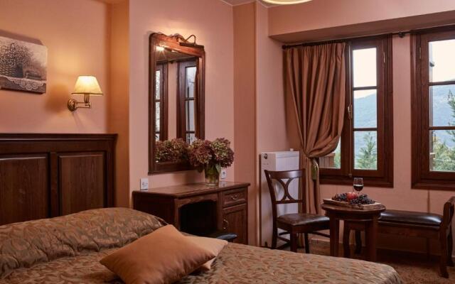 Dryades Hotel