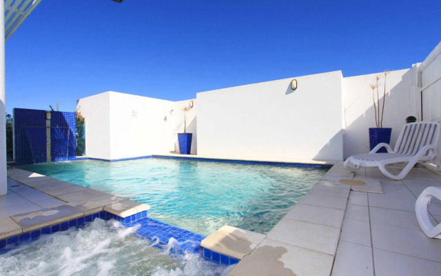 Koola Beach Apartments Bargara