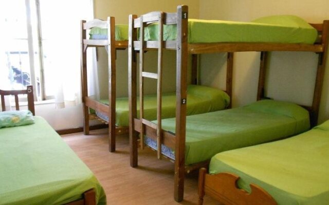 Break Point Hostel