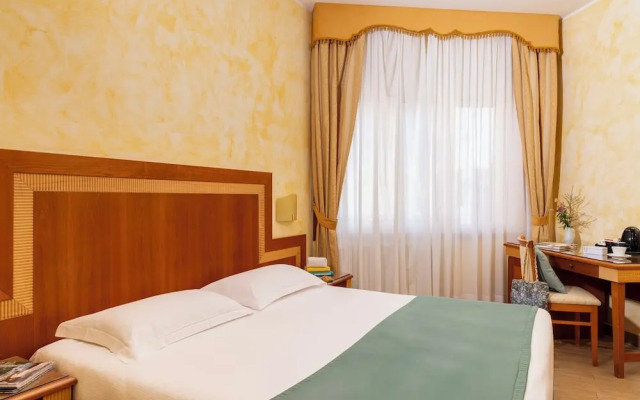 Venezia 2000 Hotel & Residence